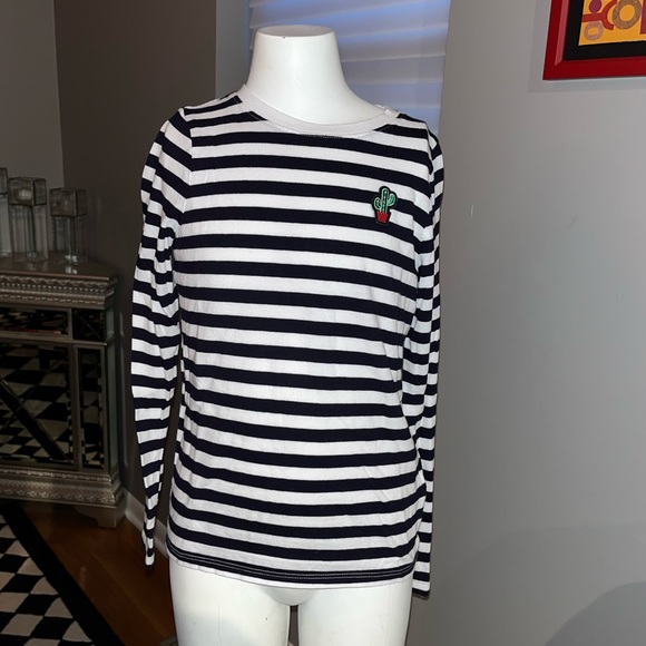 Two long sleeve forever 21 shirts. Girls Size 13/14. - Picture 8 of 13